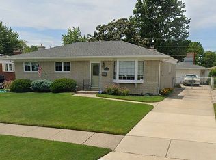 28205 Bradner Dr, Warren, MI 48088