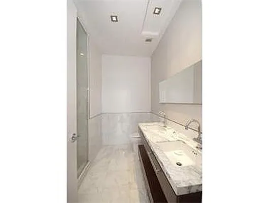 Sold by Douglas Elliman | media 40