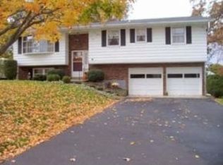 4 Elmwood Dr, Apalachin, NY 13732