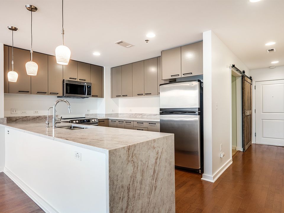 1st image of 1200 Main St APT 804