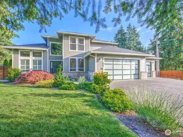 922 Chelan Avenue NE, Renton, WA 98059