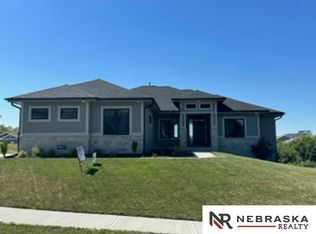 17323 Potter St, Bennington, NE 68007