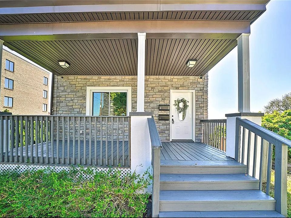 1st image of 115 Meridan St #1