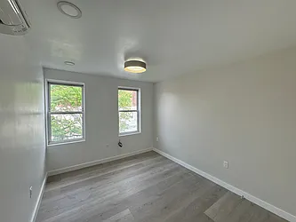 Rented by Piere Michel