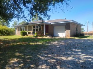 1000 N Sandy Rock Rd, Tecumseh, OK 74873