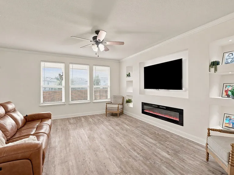 8828 Chavez Path — Photo 11