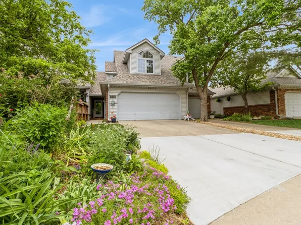 6819 Oakwood Dr, Urbandale, IA 50322