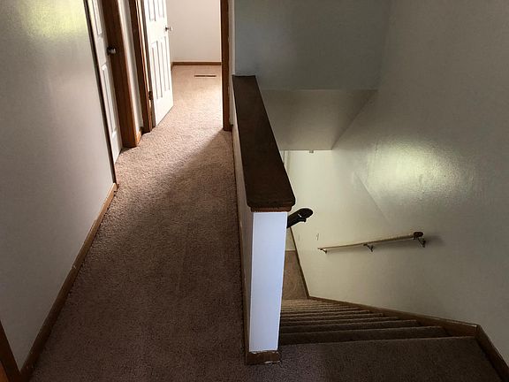 2nd image of 478 Melissa Ct