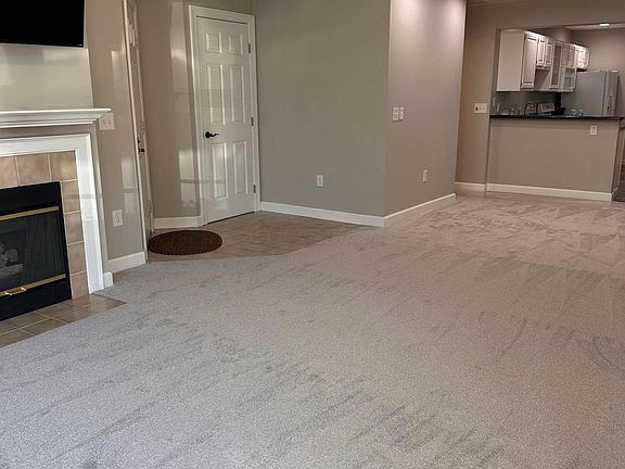 3rd image of 384 Park Woods Ln