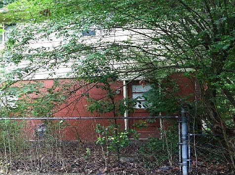 2nd image of 488 Village Ln