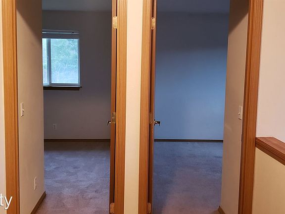 4th image of 1492 NW Falls Creek Loop Unit 2