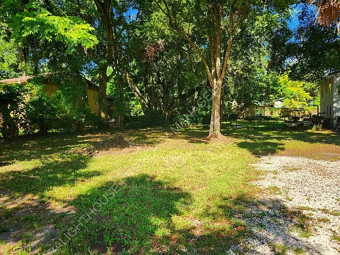2 bed, 1.0 bath, 648 sqft, $1,050 — Photo 3