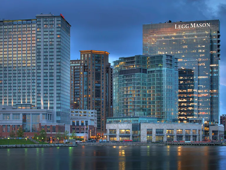 Spinnaker Bay at Harbor East — Photo 25