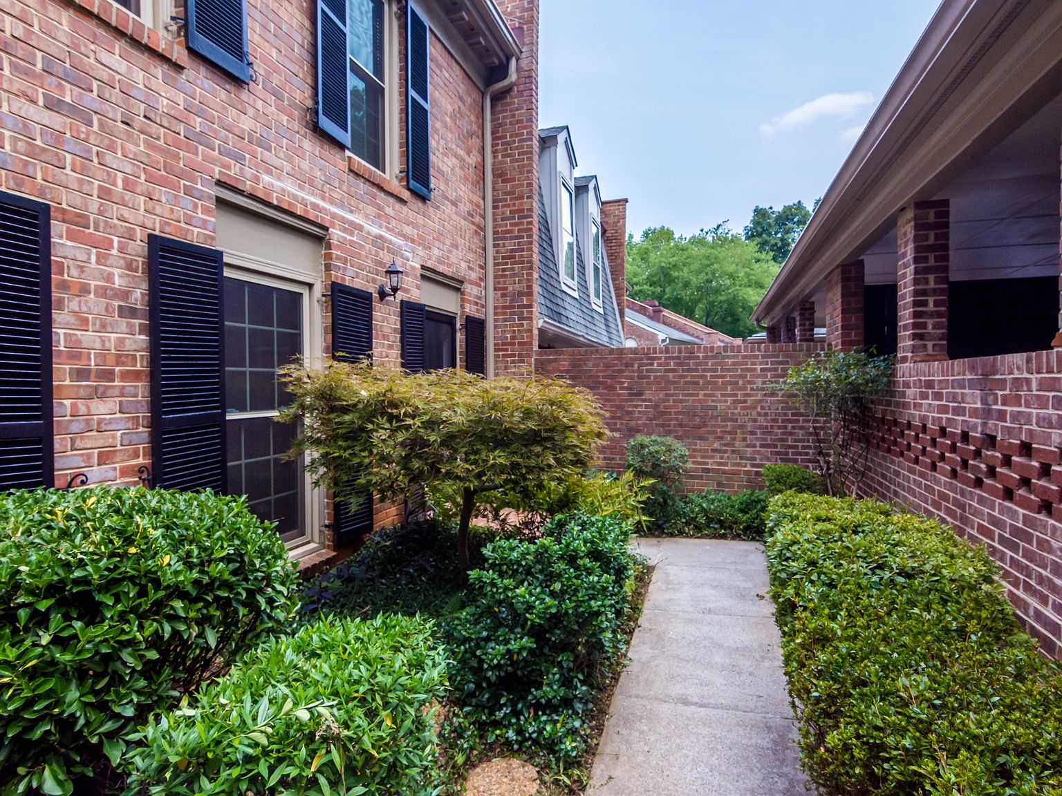 372 The Chace, Sandy Springs, GA 30328 Zillow