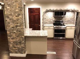 3696 Eisenhower Rd, Columbus, OH 43224