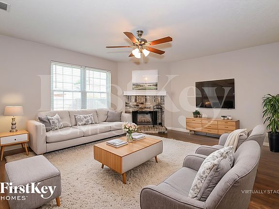 3rd image of 1445 Lochspring Dr