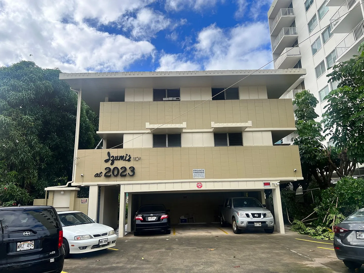 LIM000 - Izumi's at 2023 — Photo 1