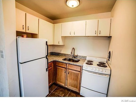 4th image of 200 N Sherman St