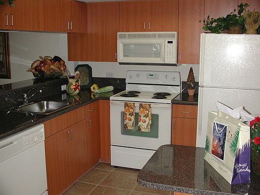 3rd image of 10148 NW 33rd St