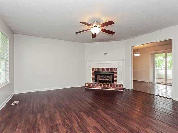 4th image of 241 Faldo Dr