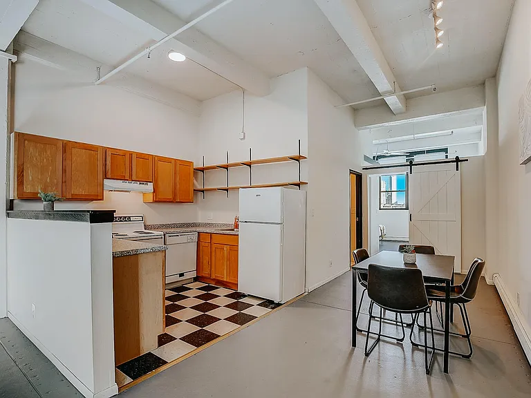 Riverside Lofts Kitchen