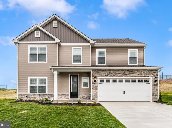 502 Abigail Ave, Waynesboro, PA 17268