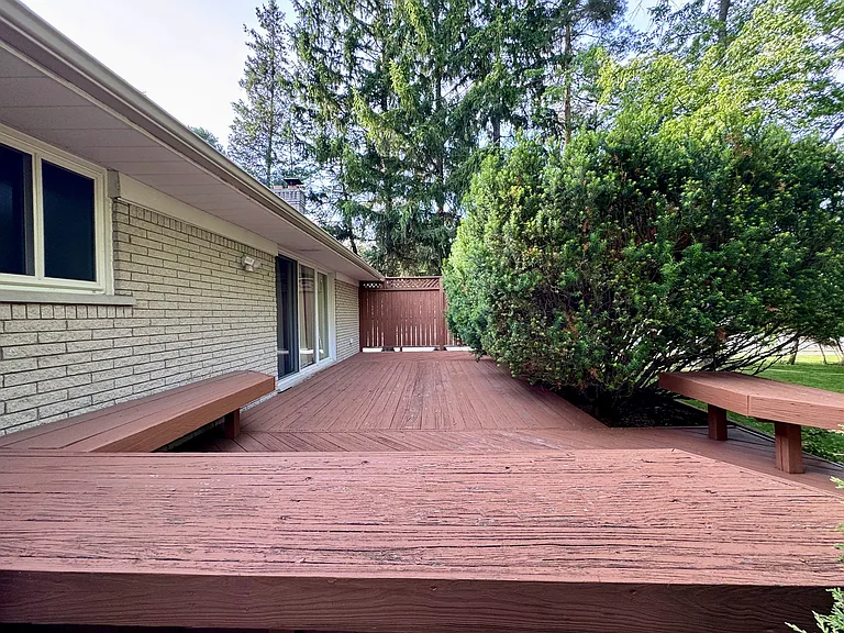 17 Avonwood Blvd — Photo 30
