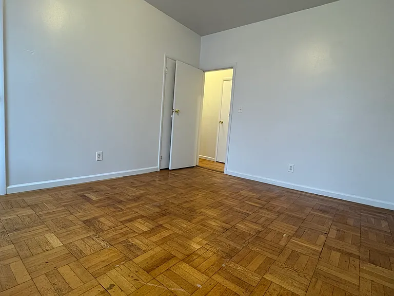 3451 Knox Pl #4B — Photo 14