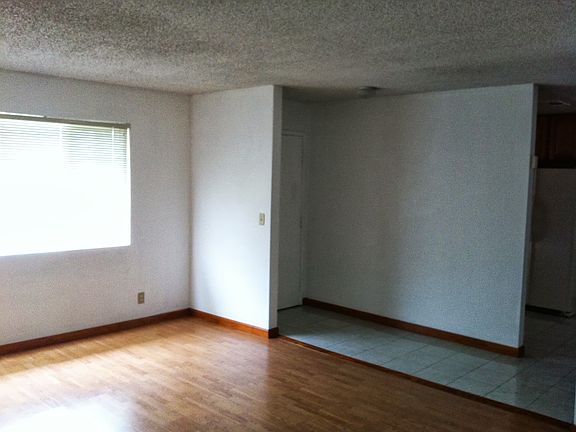 5th image of 3277 Santa Monica Way