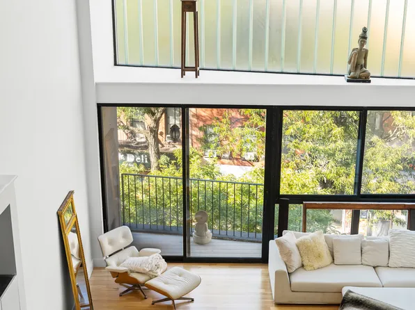 364 Myrtle Avenue image 7 of 23