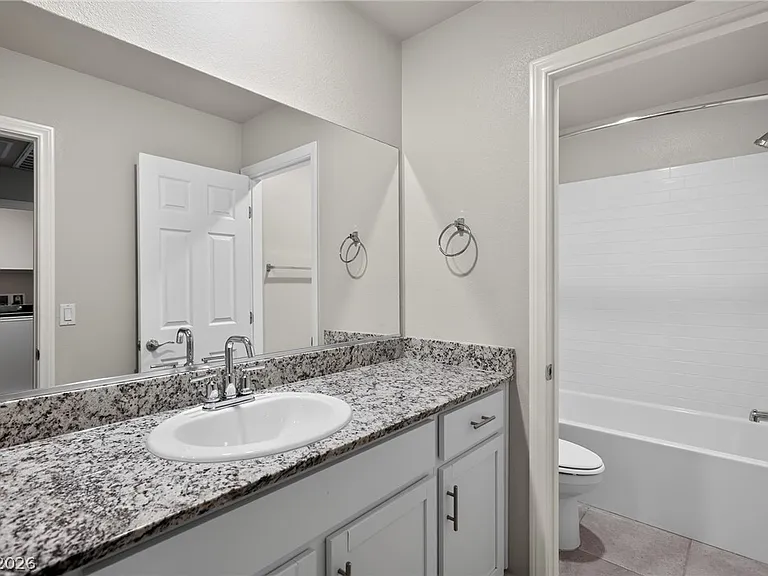 371 Scarlet Pine Ct — Photo 17