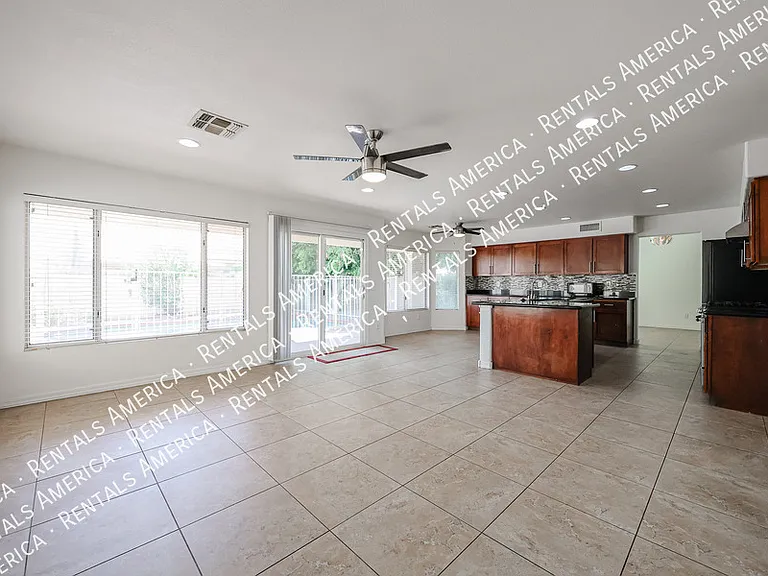 820 N Granada Dr — Photo 22