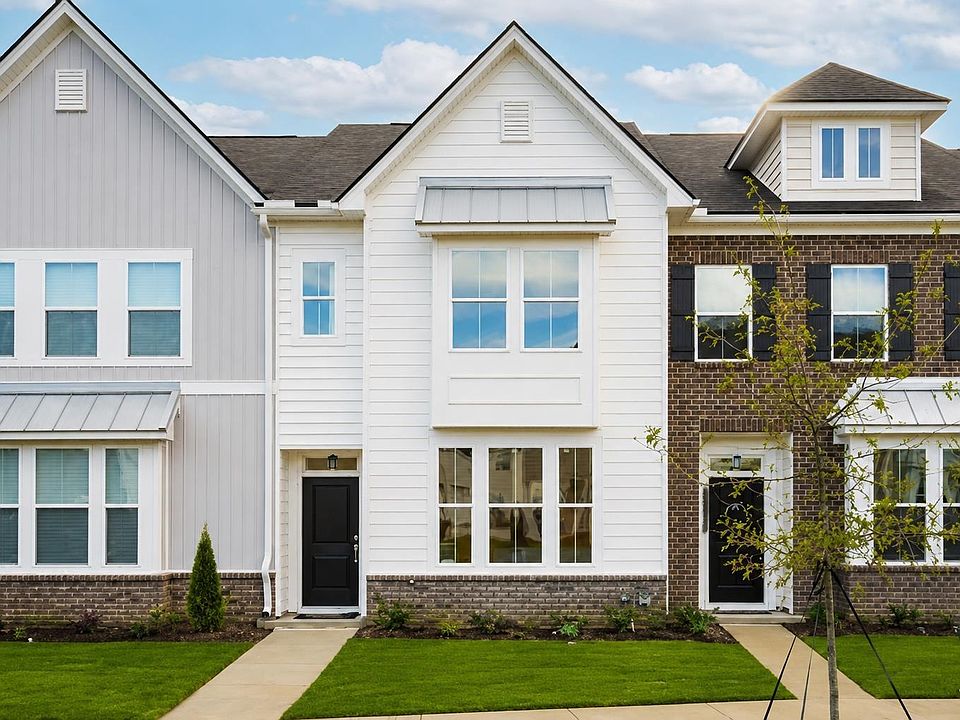 1st image of 340 Cowry Ct #21