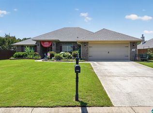 7053 Summerdale Dr, Mc Calla, AL 35111