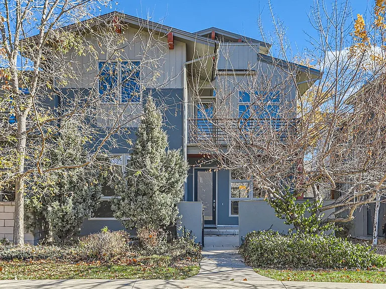 3730 Star Ln — Photo 2