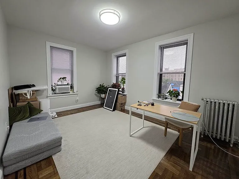 2075 E 16th St #4Q — Photo 5