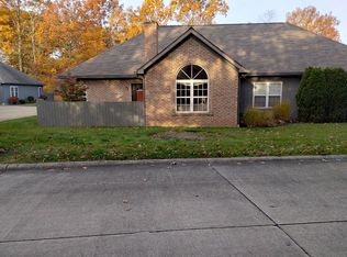 3984 Villas Dr, Stow, OH 44224