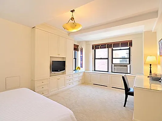 Sold by Helen Downey, LREB | media 13