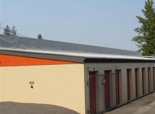 1884 Willow Ln, Grants Pass, OR 97527