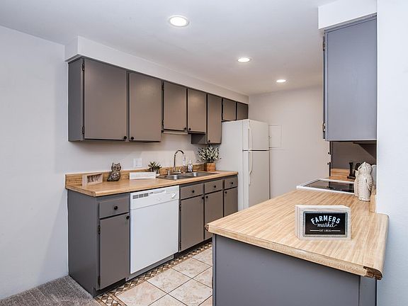 5th image of 2929 W Floyd Ave APT 209