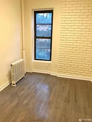 Rented by Oxford Property Group | media 70