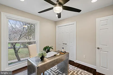 3711 Spicewood Dr — Photo 17