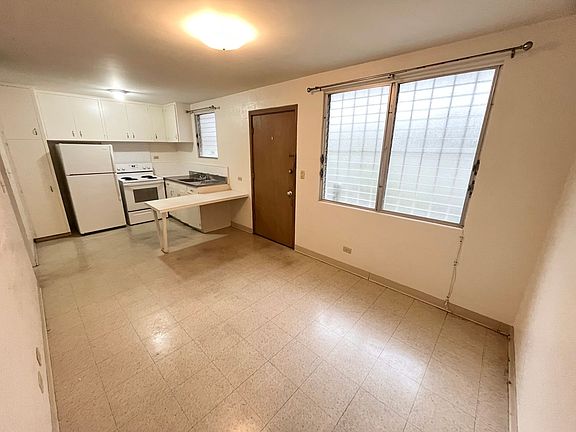 2nd image of 427 Liliha Court Ln APT D