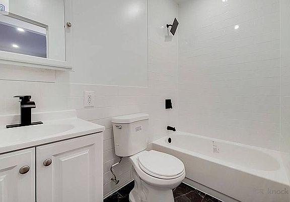 2nd image of 336 Cornelia St #3