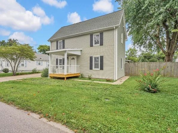 102 S West St, Haubstadt, IN 47639