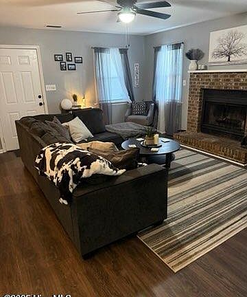 4th image of 1021 Spring Villa Dr