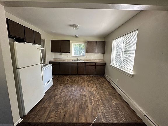 5th image of 235-237 N Center St #235