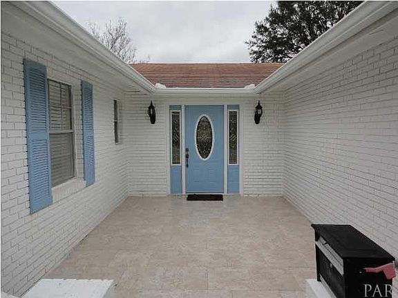 2nd image of 3910 Lynn Ora Dr