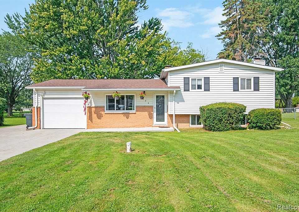 1st image of 5436 Robin Dr