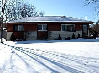 18 92nd Ln NE, Blaine, MN 55434